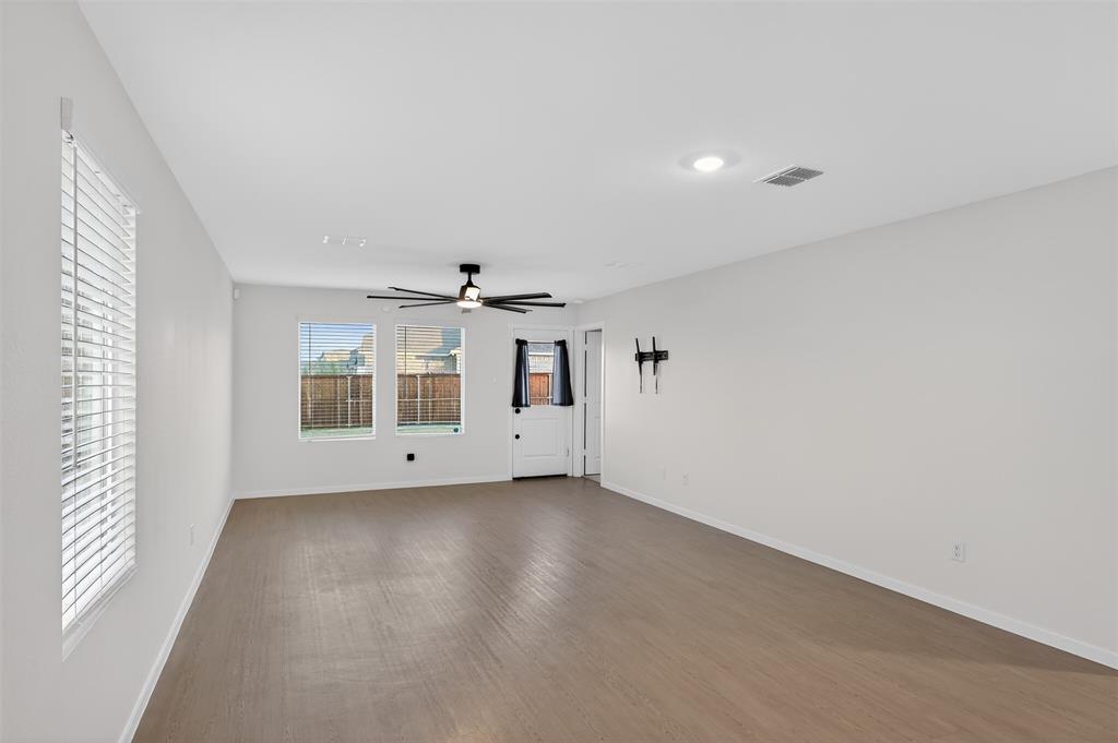 6201 Tilden Avenue Pilot Point, TX 76258 - Photo 14 of 29