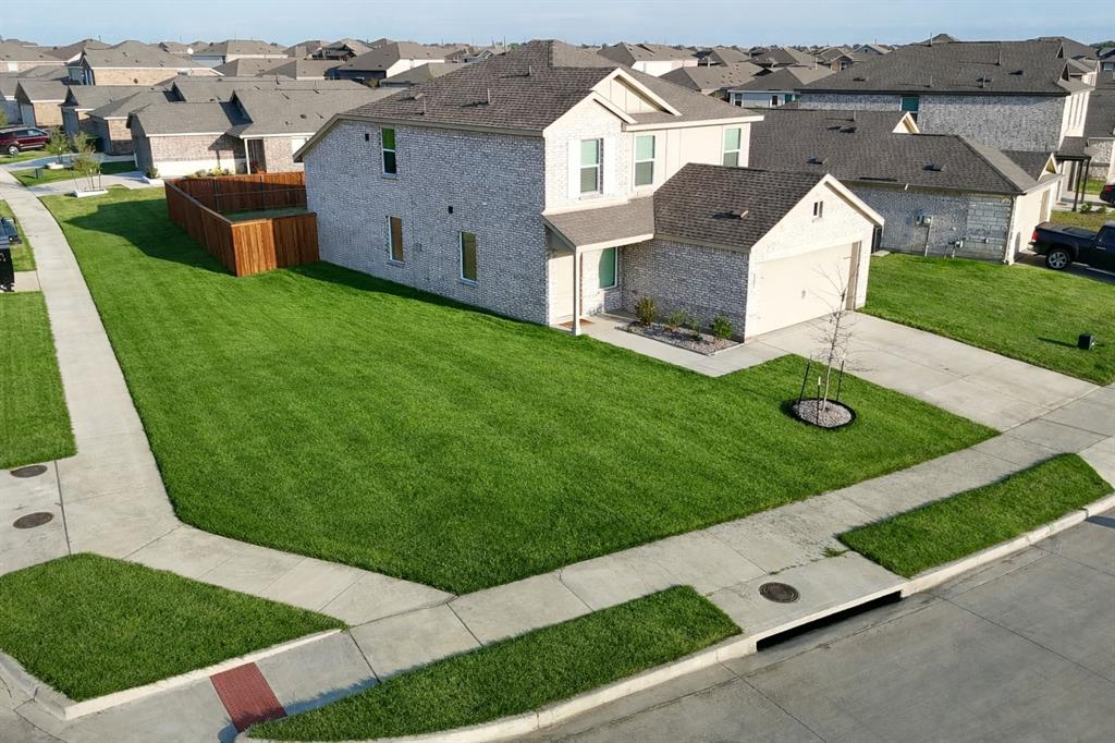 6201 Tilden Avenue Pilot Point, TX 76258 - Photo 4 of 29