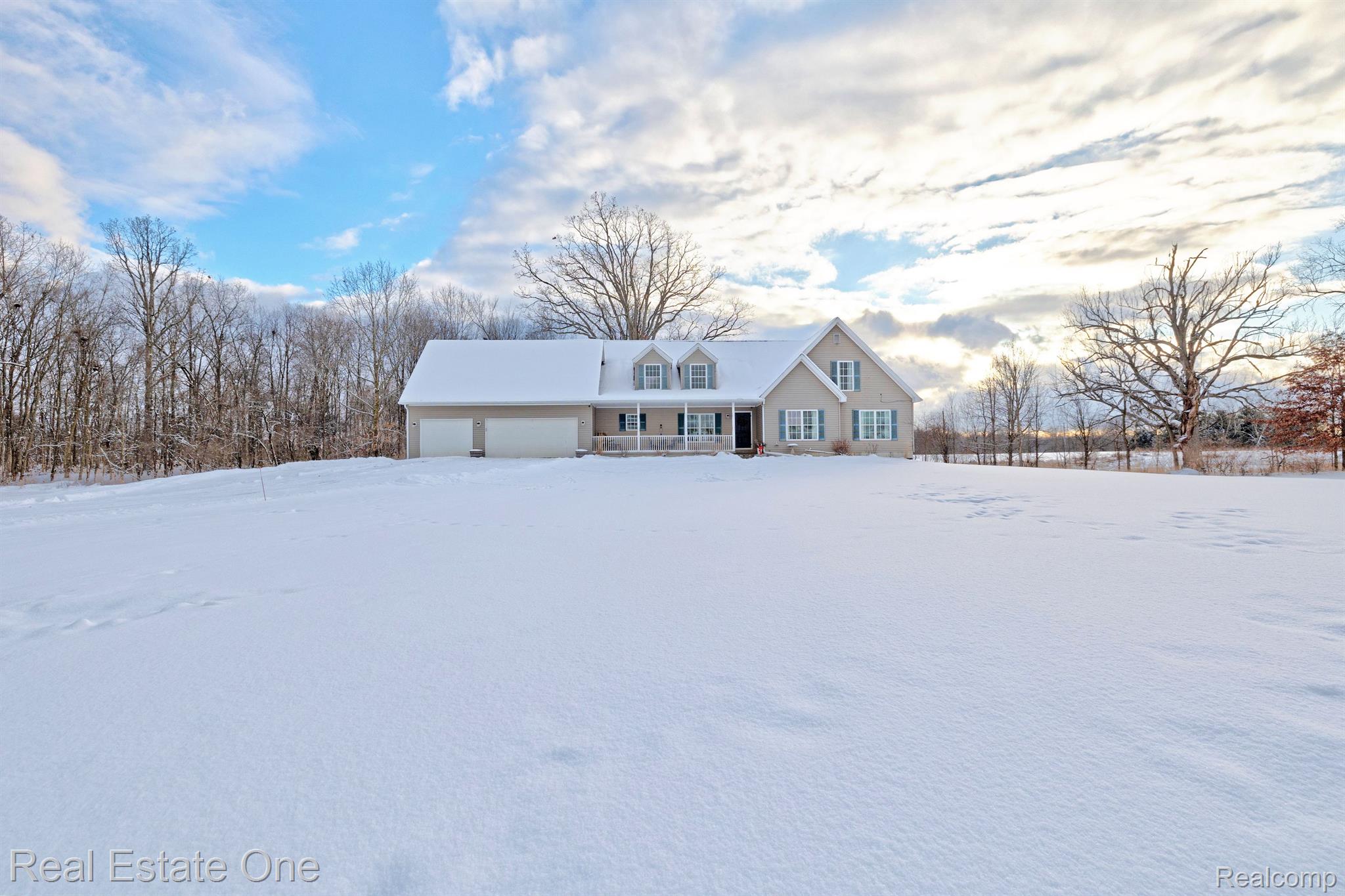 2330 Bullock Road Lapeer, MI 48446 - Photo 1 of 72 Gallery Image 1