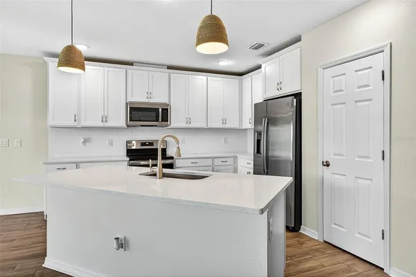 $2,600 | 5413 Badini Way, Palmetto, FL 34221