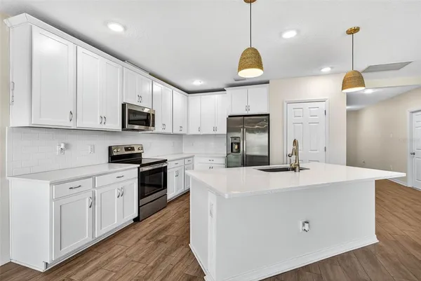 $2,600 | 5413 Badini Way, Palmetto, FL 34221