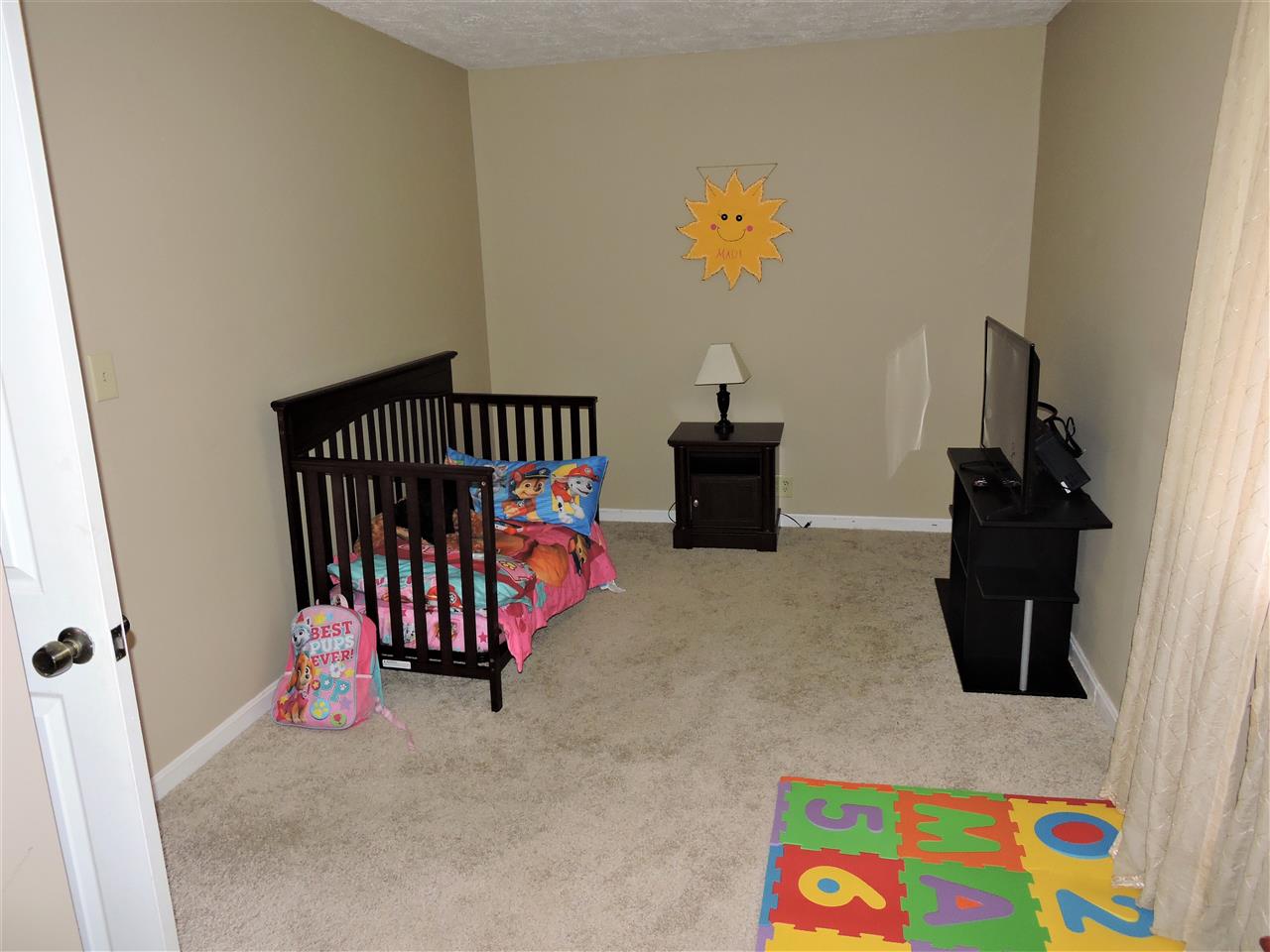 2013 North Red Bank Road Evansville, IN 47720 - Photo 20 of 27 Gallery Image 20
