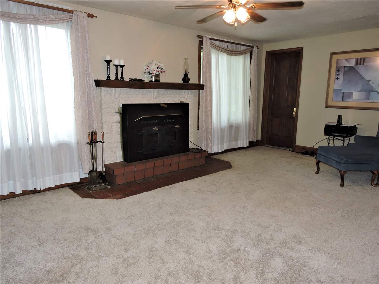 2013 North Red Bank Road Evansville, IN 47720 - Photo 10 of 27 Gallery Image 10