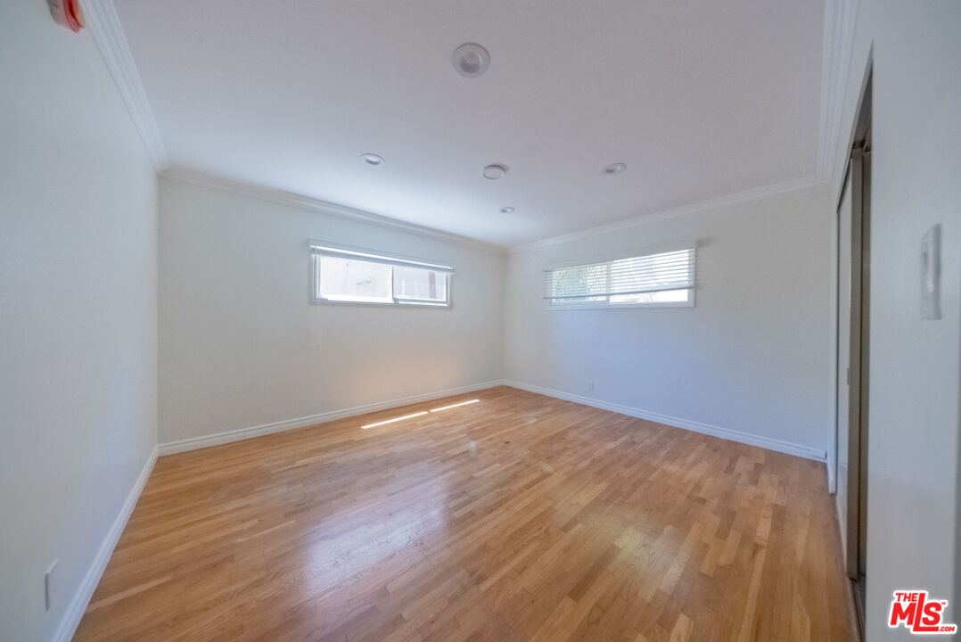 9205 Alcott Street, Unit 3 Los Angeles, CA 90035 - Photo 8 of 14