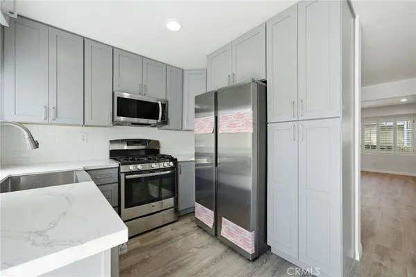 $3,750 | 12 Fairside, Irvine, CA 92614