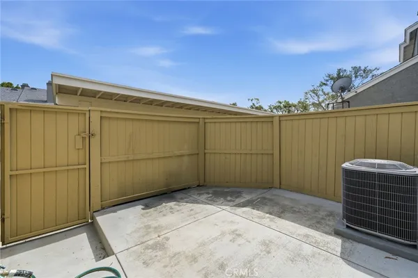 $3,750 | 12 Fairside, Irvine, CA 92614