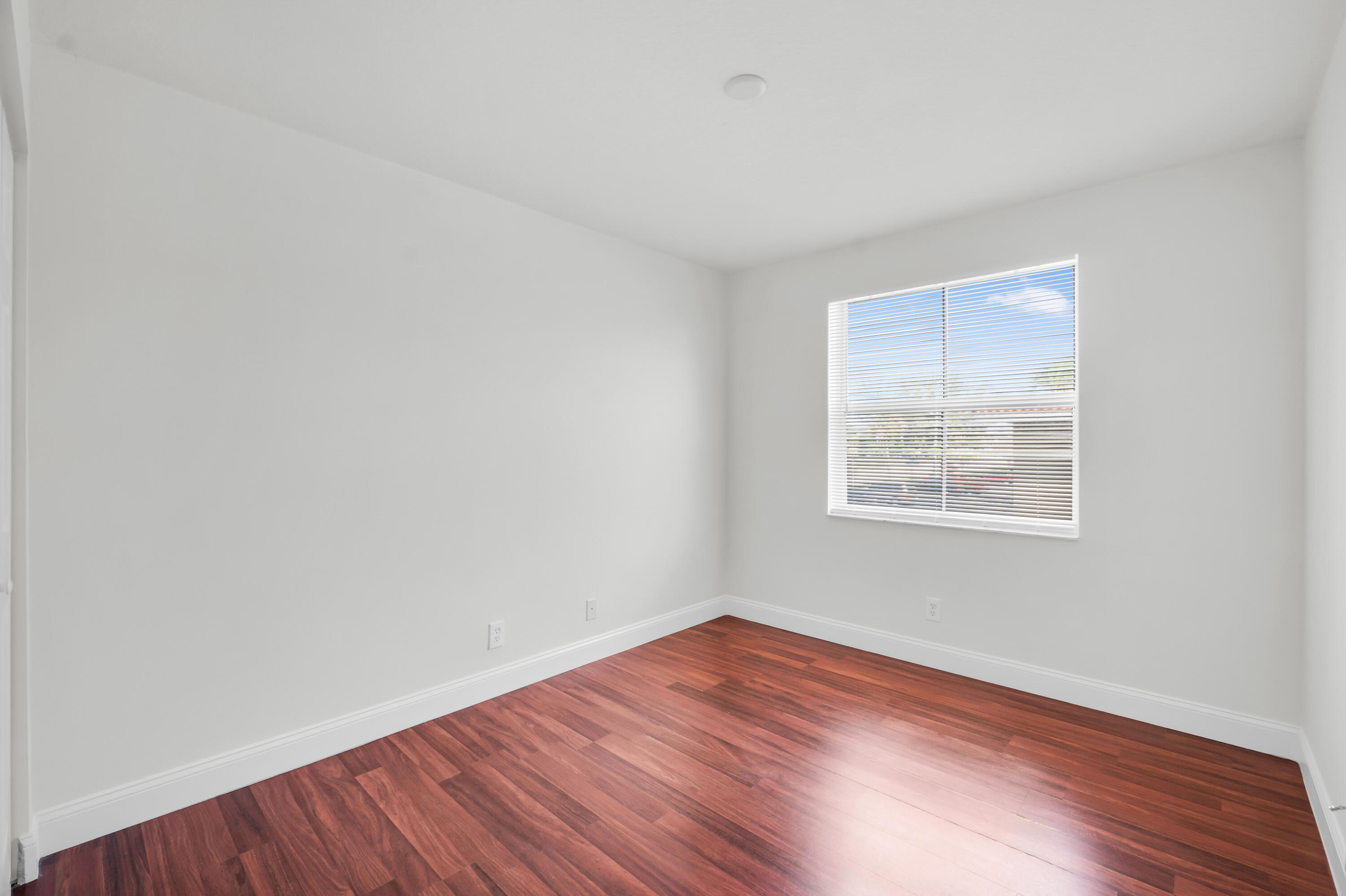 2581 Riverside Drive Coral Springs, FL 33065 - Photo 11 of 22 2581 Riverside Dr-13