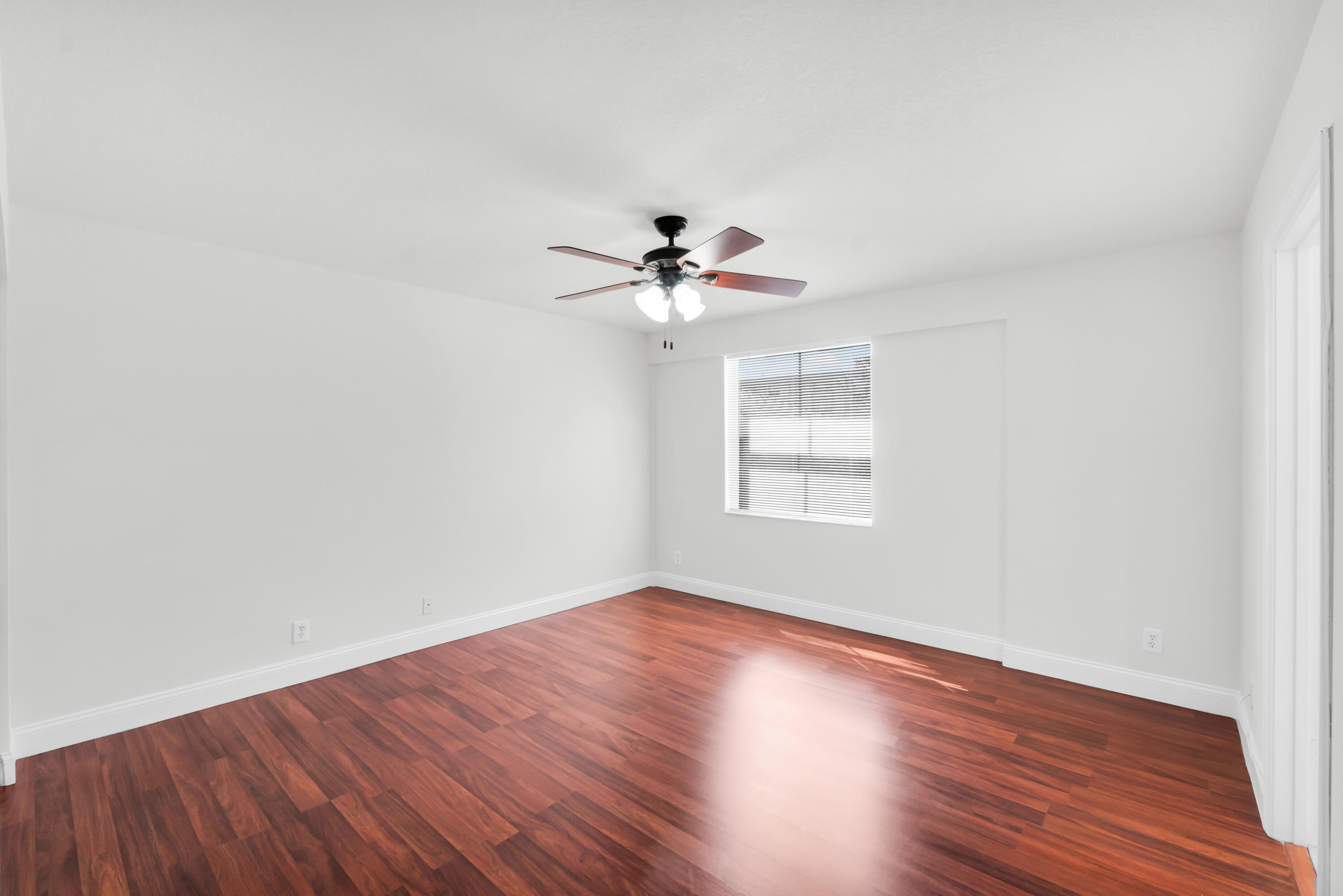 2581 Riverside Drive Coral Springs, FL 33065 - Photo 17 of 22 2581 Riverside Dr-19