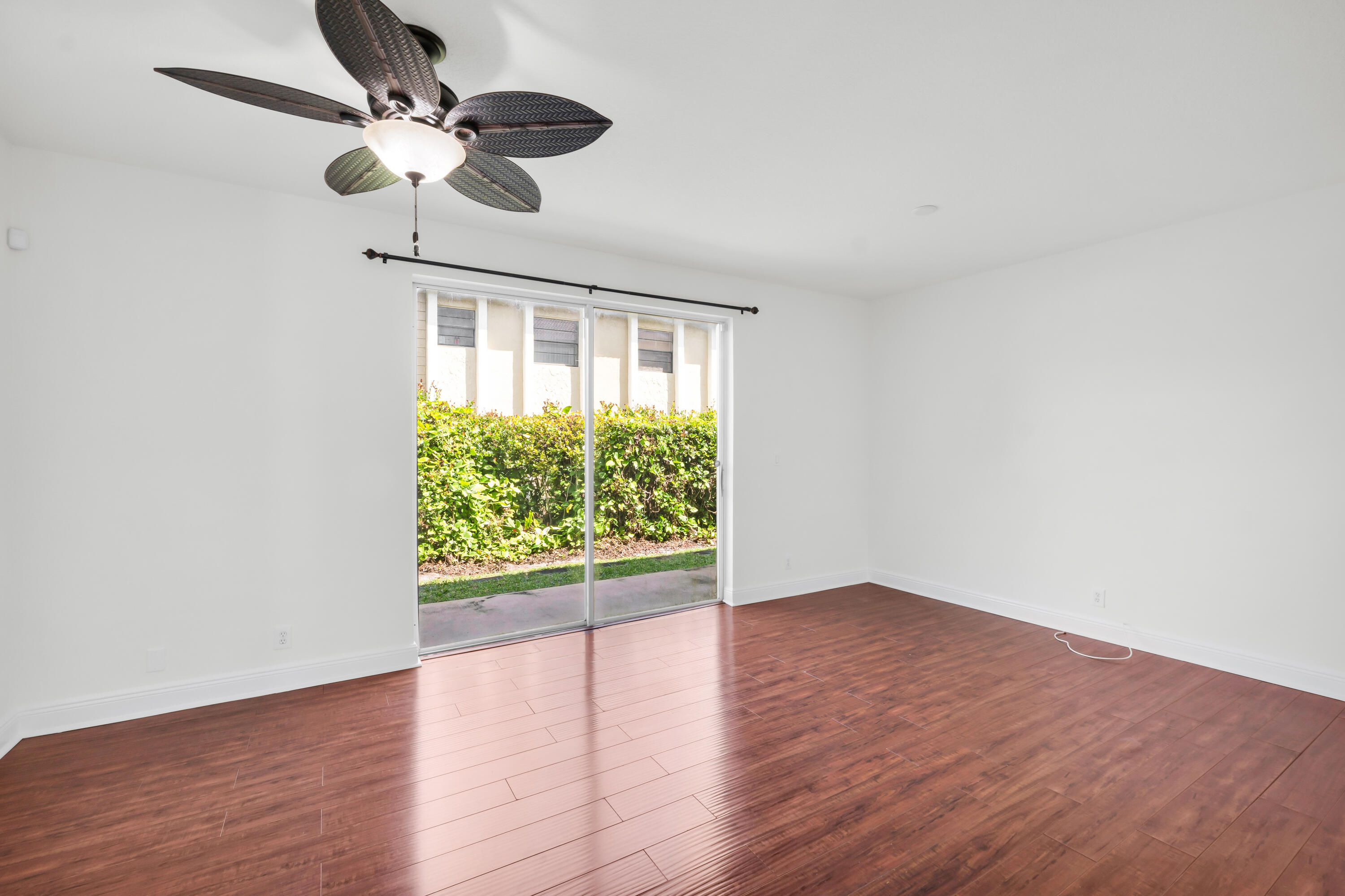 2581 Riverside Drive Coral Springs, FL 33065 - Photo 5 of 22 2581 Riverside Dr-5