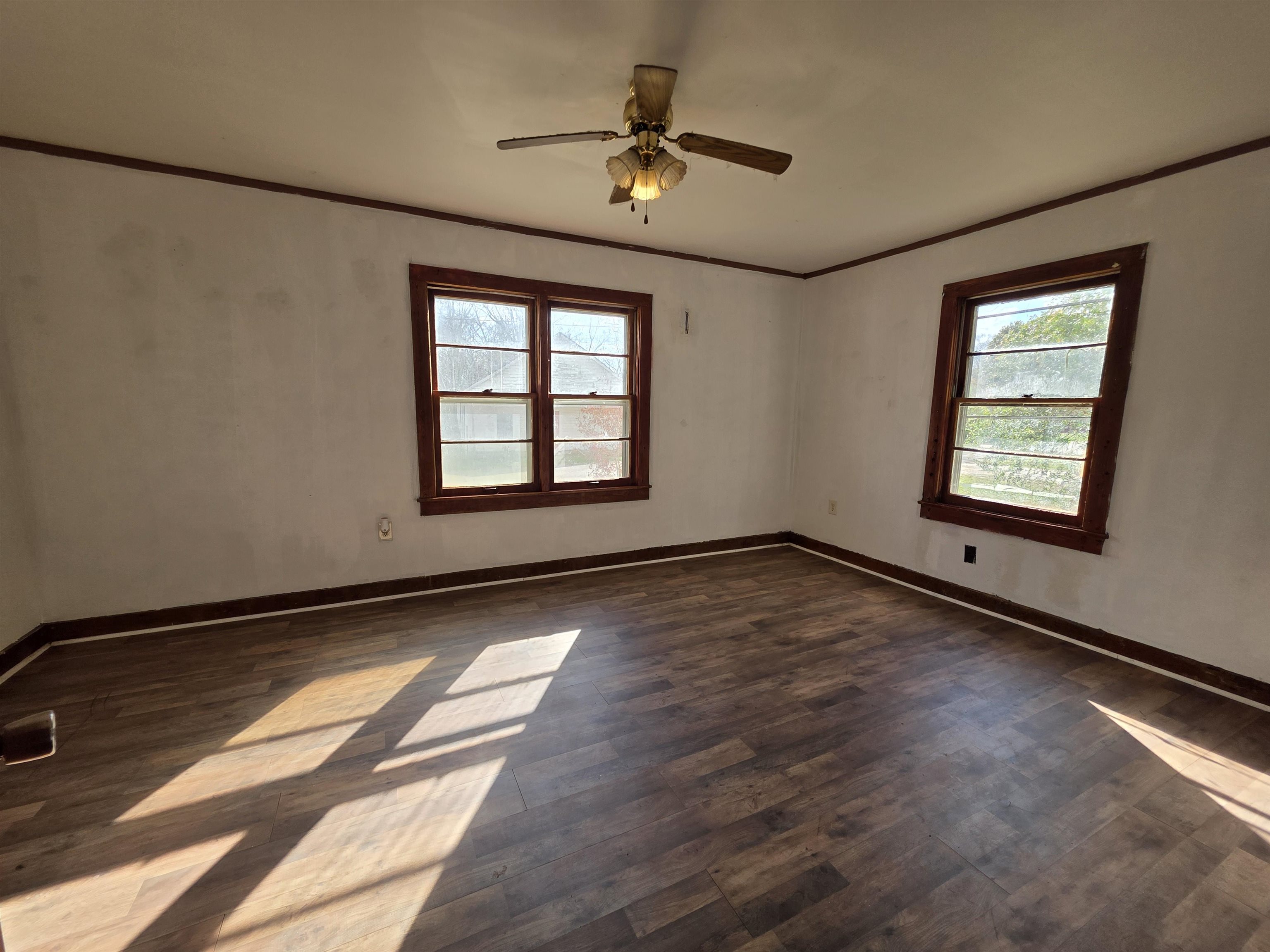 95 Sugar Maple Avenue Savannah, TN 38372 - Photo 6 of 11 wooden floor in an empty room with a window