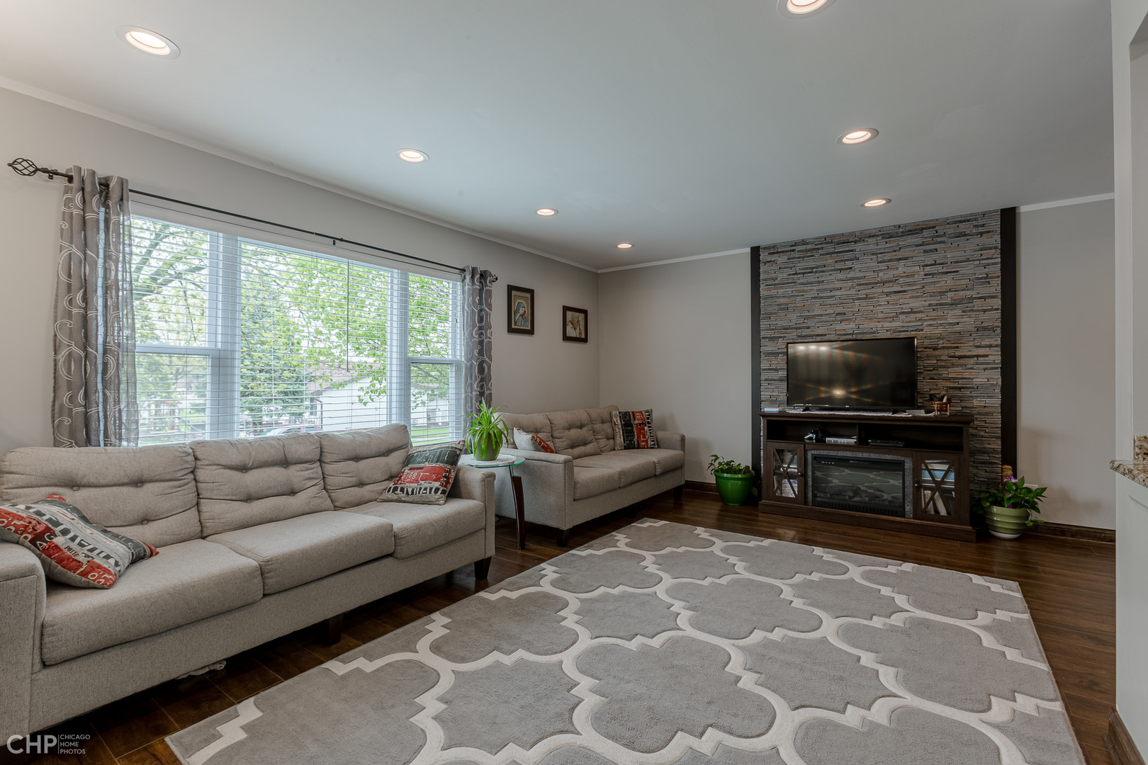 5107 Coulter Road Oak Forest, IL 60452 - Photo 6 of 26 Gallery Image 6