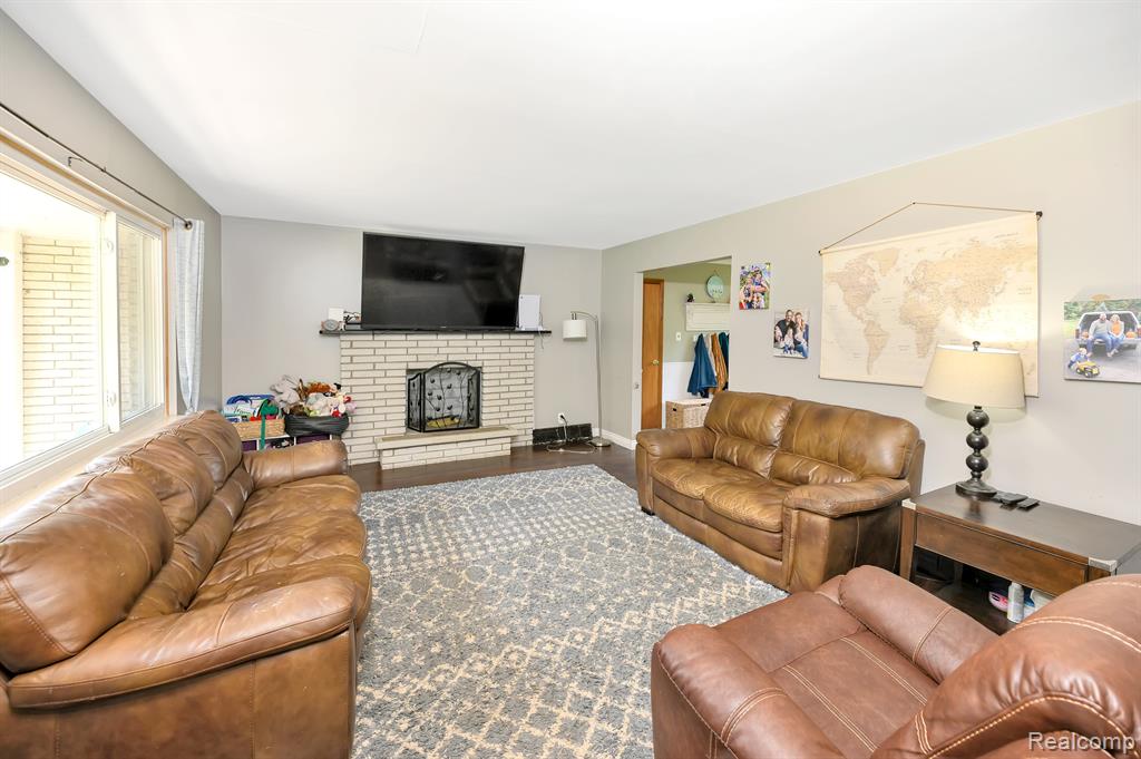 6350 Shappie Road Clarkston, MI 48348 - Photo 5 of 18