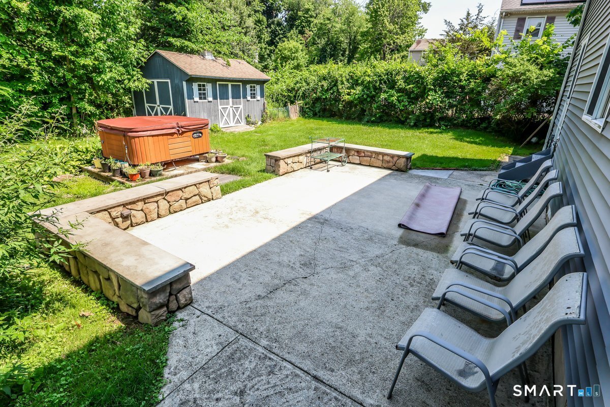 207 Stadley Rough Road Danbury, CT 06811 - Photo 30 of 37
