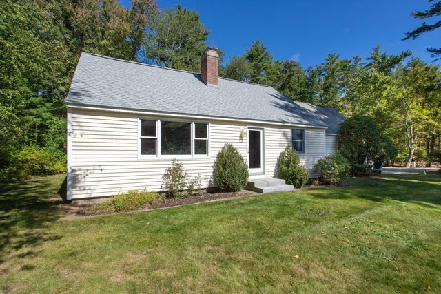 $740,000 | 67 North Road, North Hampton, NH 03862