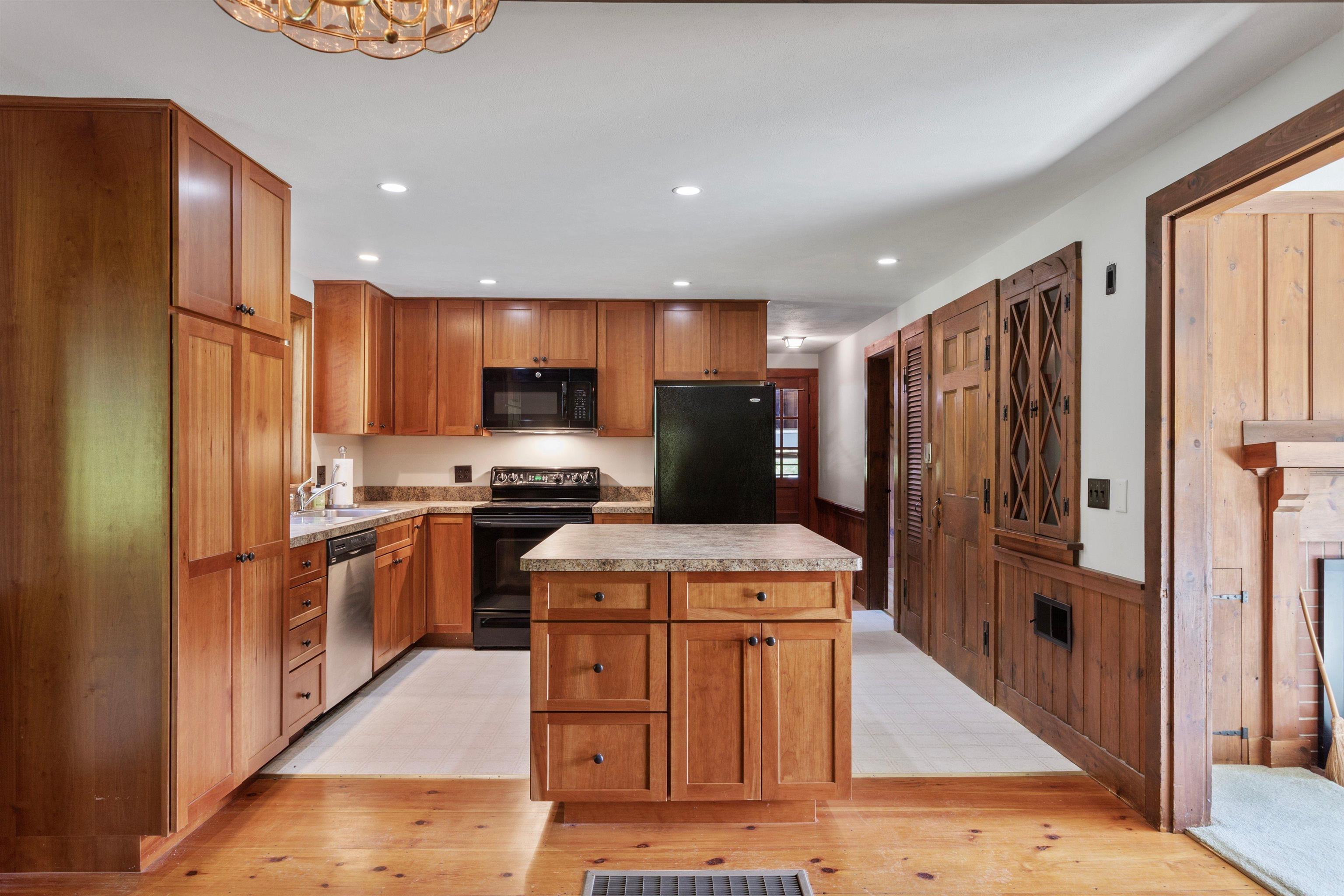 67 North Road North Hampton, NH 03862 - Photo 4 of 27