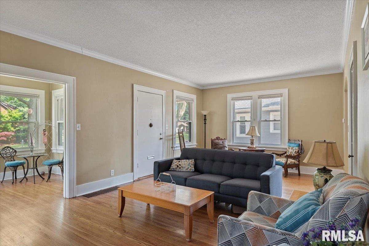 2141 South 4th Street Springfield, IL 62703 - Photo 9 of 49