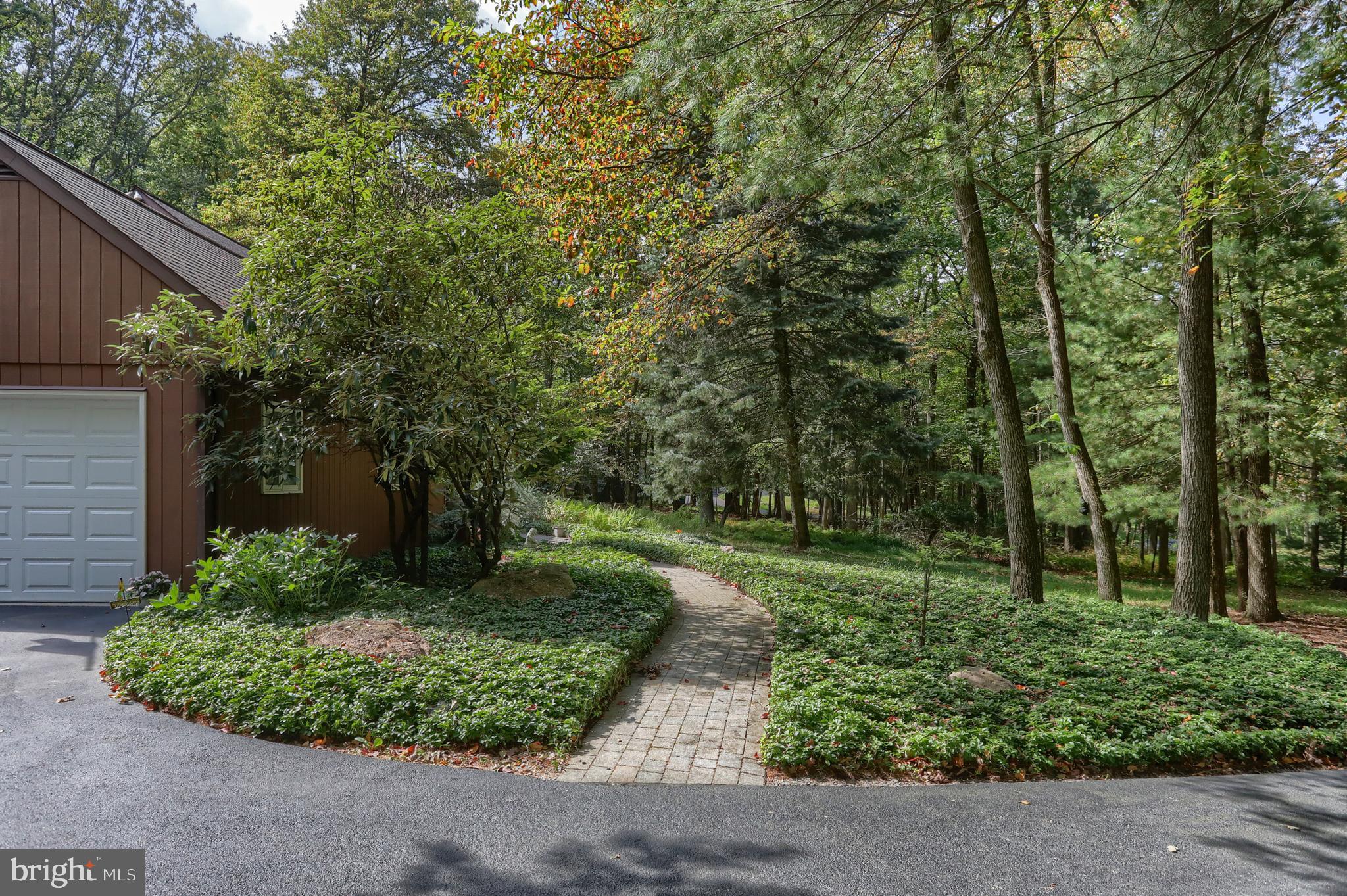903 Tulip Tree Drive Lebanon, PA 17042 - Photo 5 of 54 a view of backyard with green space