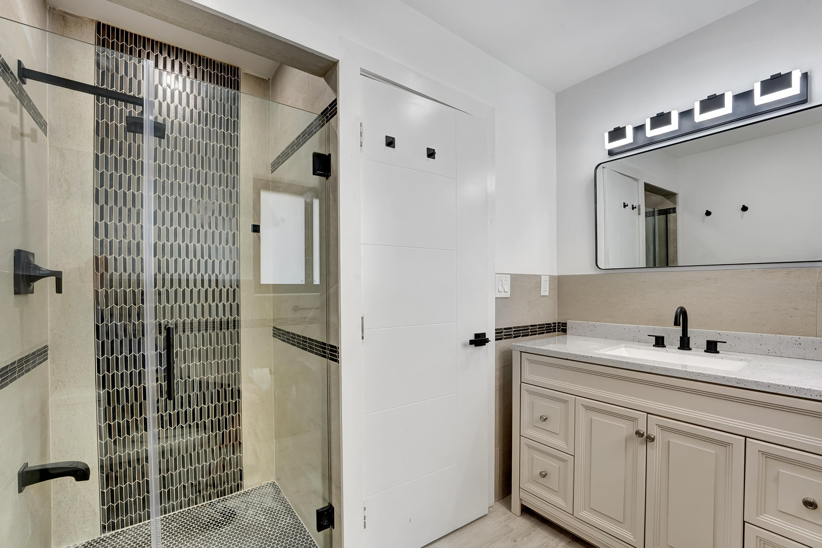 806 Southwest 2nd Street Boca Raton, FL 33486 - Photo 24 of 35 DSC06006