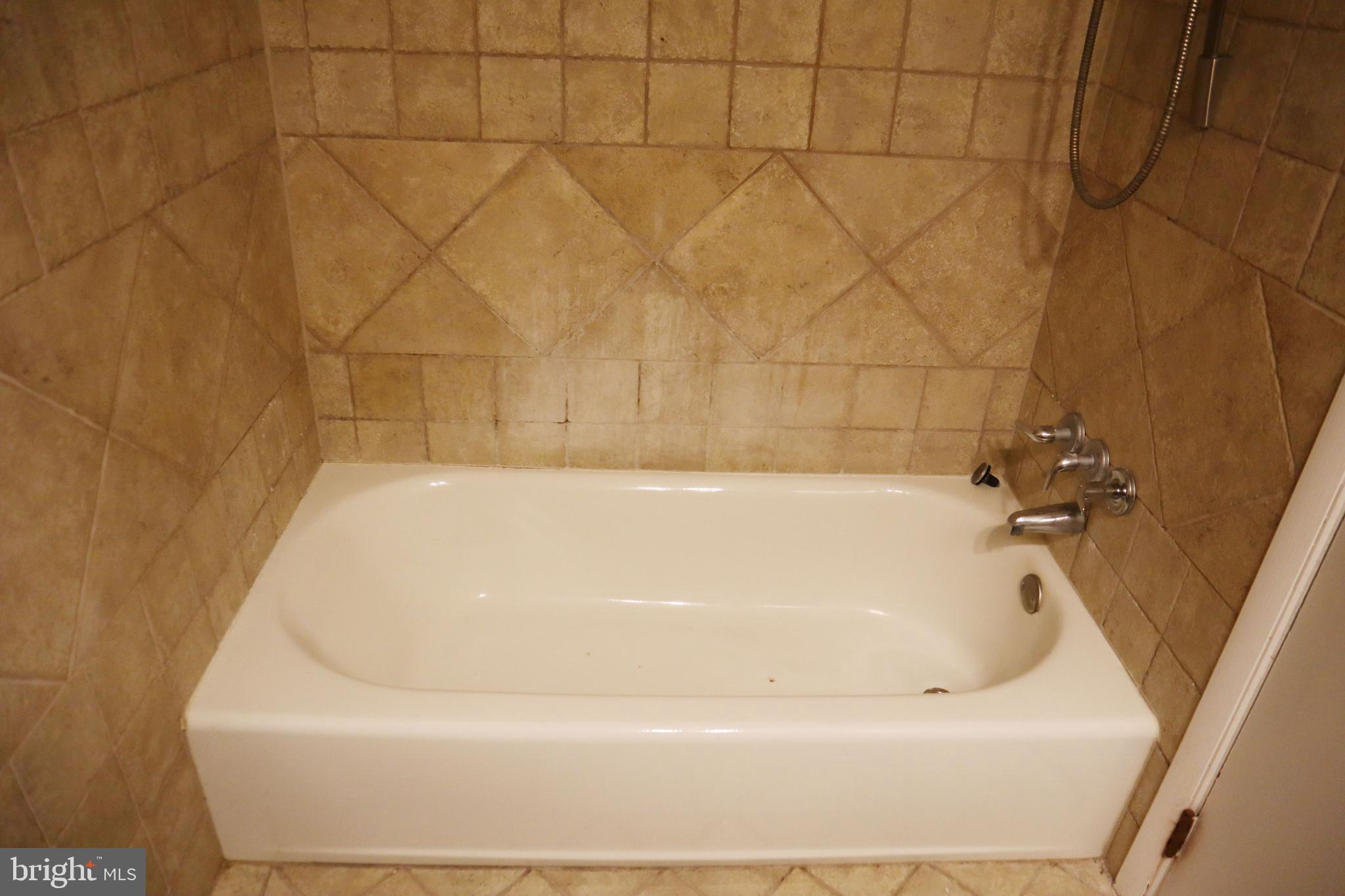 3304 Lisa Road Norristown, PA 19403 - Photo 17 of 55 Gallery Image 17