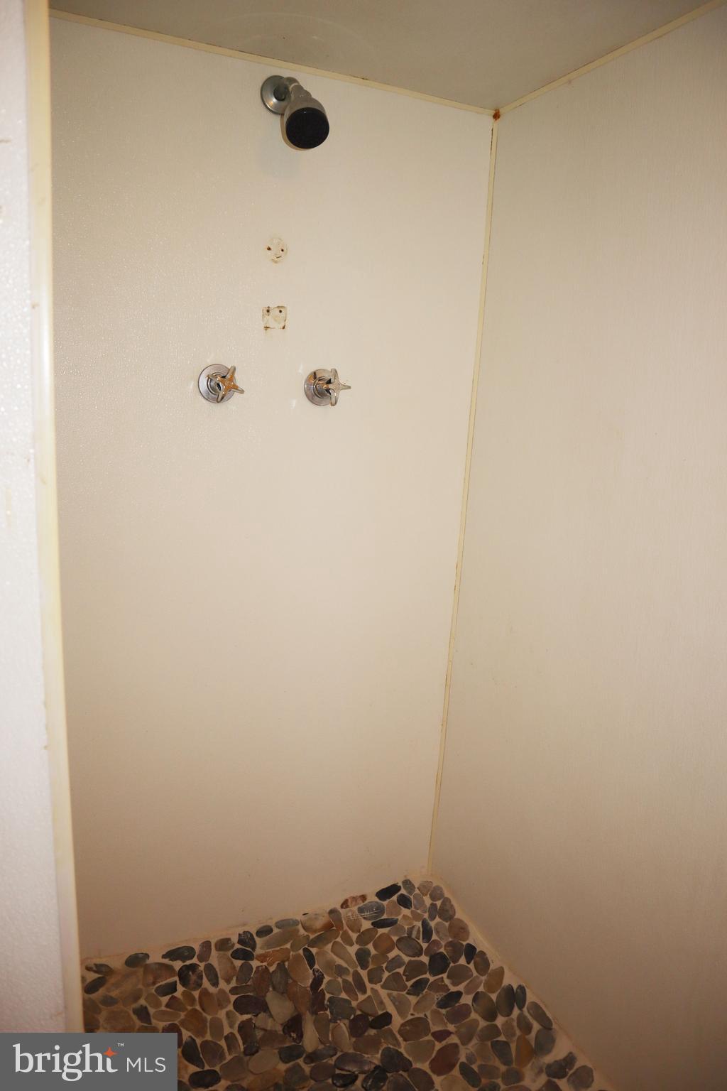 3304 Lisa Road Norristown, PA 19403 - Photo 21 of 55 Gallery Image 21