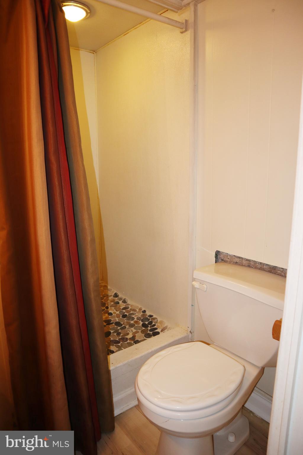 3304 Lisa Road Norristown, PA 19403 - Photo 23 of 55 Gallery Image 23