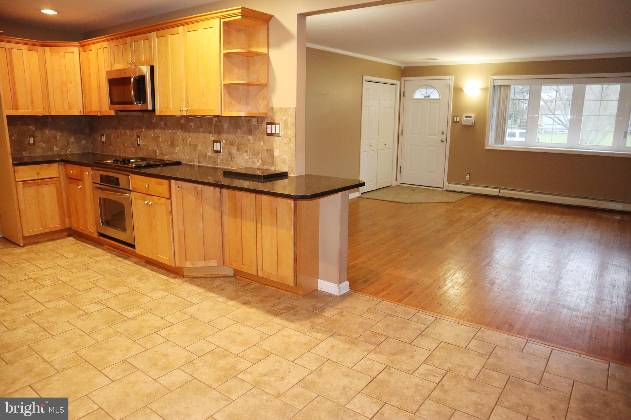 3304 Lisa Road Norristown, PA 19403 - Photo 4 of 55 Gallery Image 4