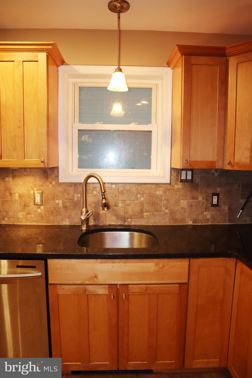 3304 Lisa Road Norristown, PA 19403 - Photo 5 of 55 Gallery Image 5