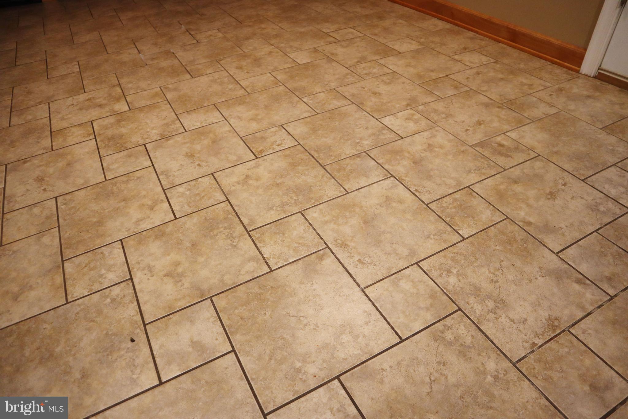 3304 Lisa Road Norristown, PA 19403 - Photo 6 of 55 Gallery Image 6