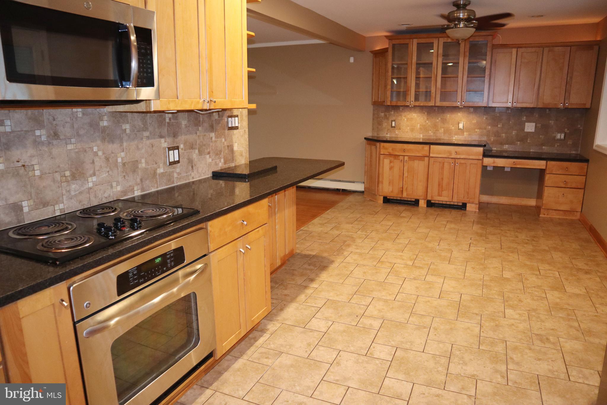 3304 Lisa Road Norristown, PA 19403 - Photo 8 of 55 Gallery Image 8