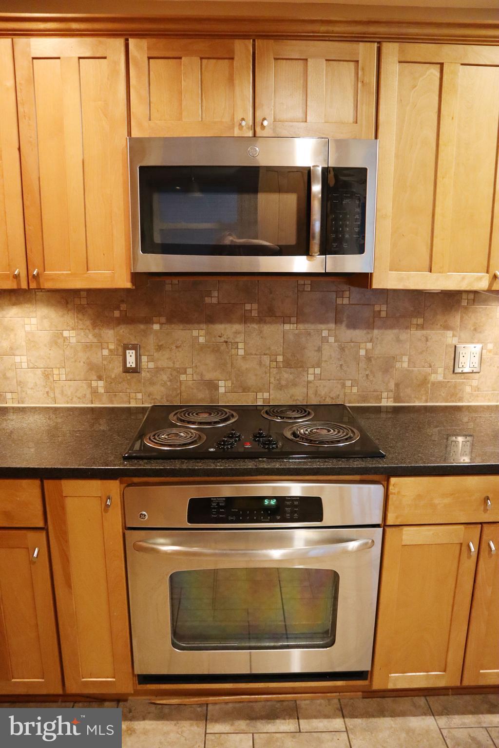 3304 Lisa Road Norristown, PA 19403 - Photo 10 of 55 Gallery Image 10