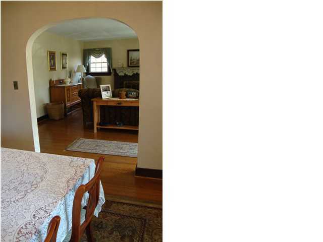 3231 Robin Road Louisville, KY 40213 - Photo 5 of 20 Additional Photo
