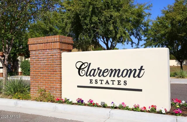 a view of sign board