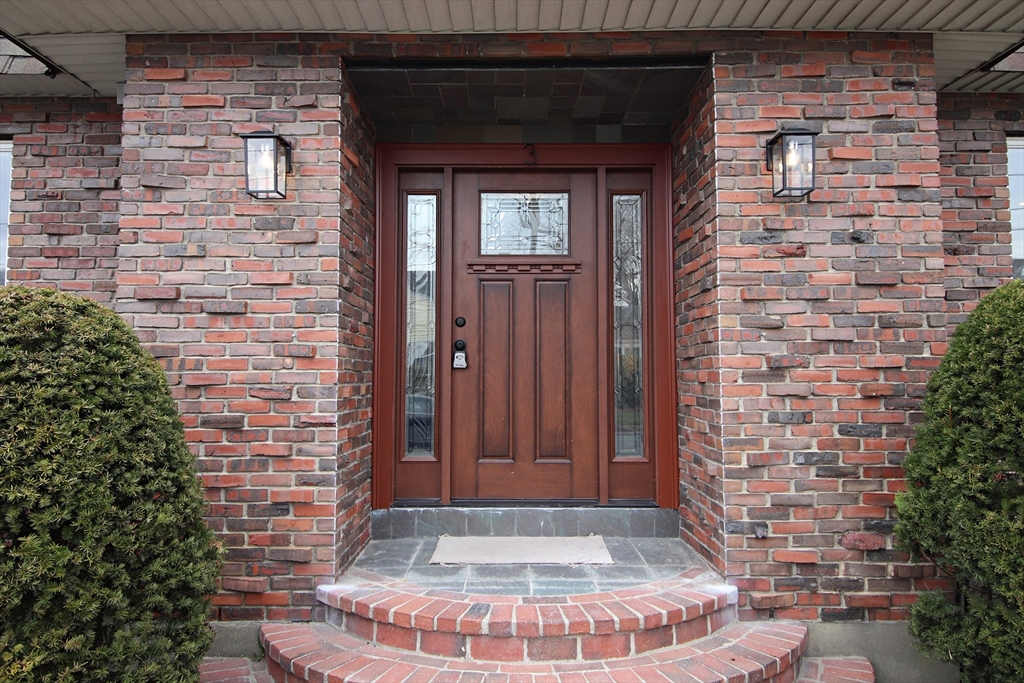 3 Riverway Road Salem, MA 01970 - Photo 3 of 42 Gallery Image 3