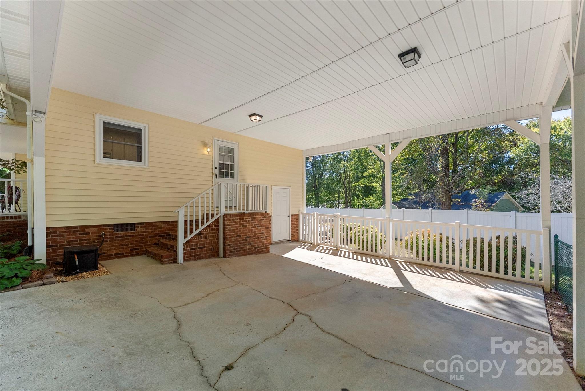 411 Shannon Ridge Drive Gastonia, NC 28056 - Photo 8 of 45