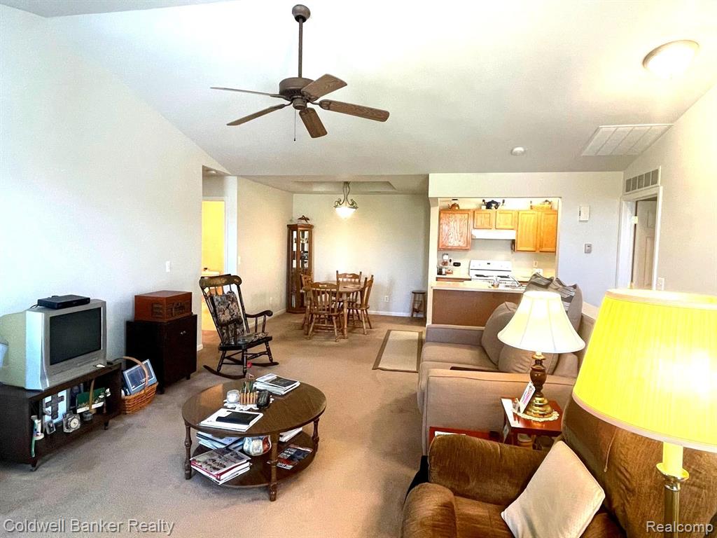 11716 Farmington Road Livonia, MI 48150 - Photo 6 of 26