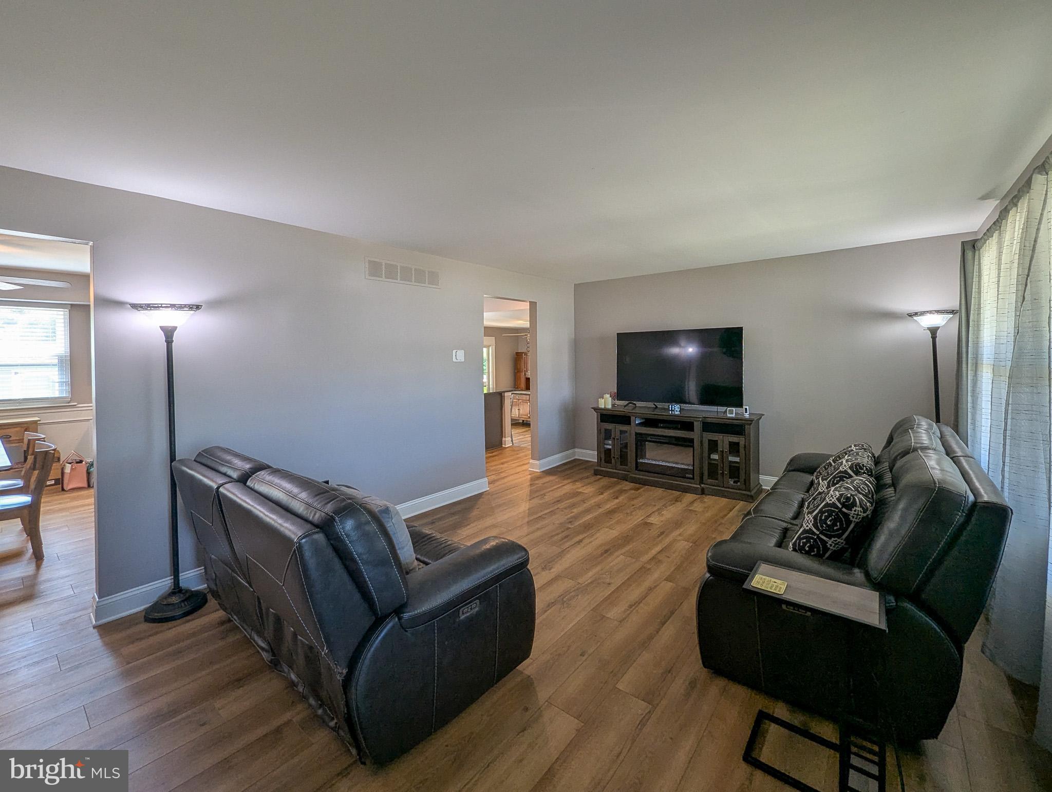 613 Wendy Way Hatfield, PA 19440 - Photo 6 of 31