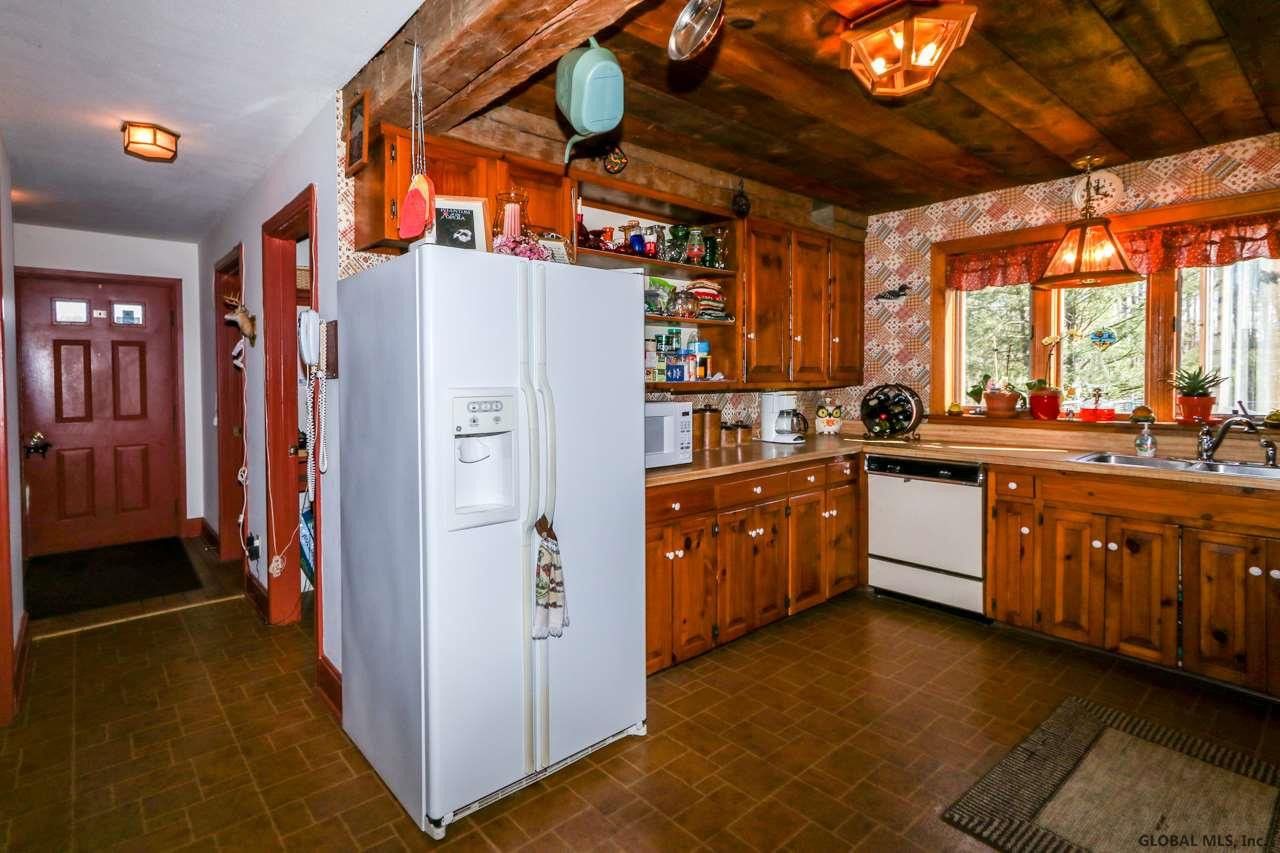 79 Degraff Road Amsterdam, NY 12010 - Photo 8 of 25 Photo 8
