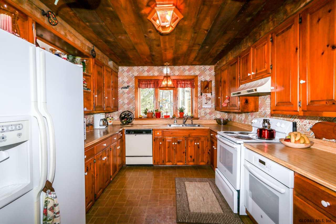79 Degraff Road Amsterdam, NY 12010 - Photo 10 of 25 Photo 10