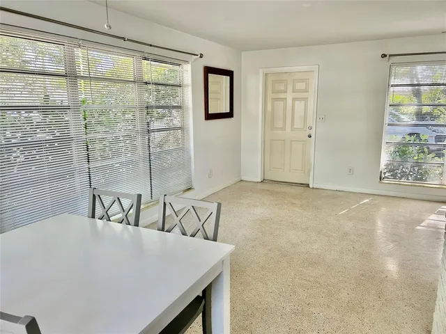 $2,100 | 4307 Sea Grape Drive, Unit 1, Fort Lauderdale, FL 33308