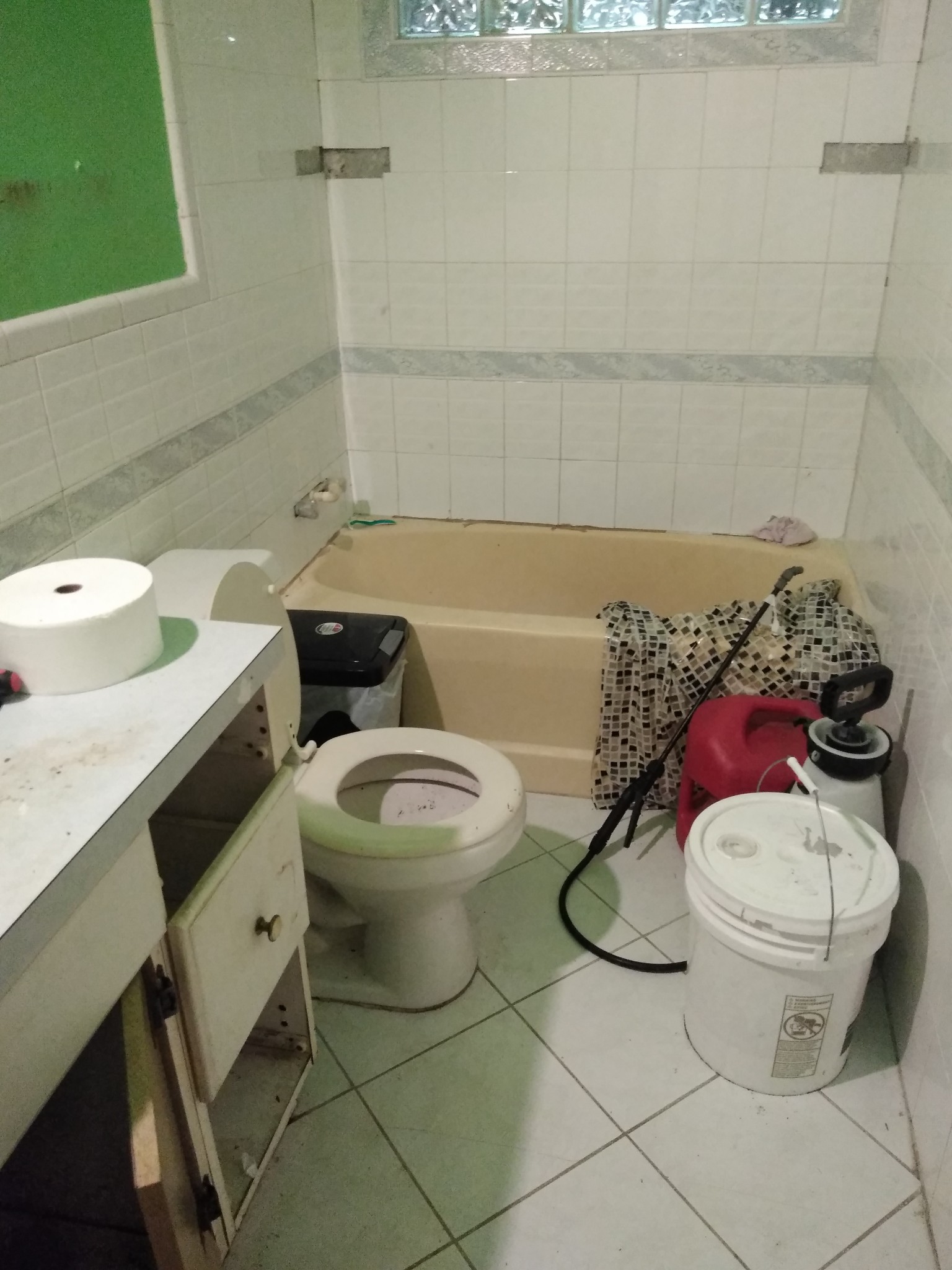 4742 Boyd Holland Road Springfield, TN 37172 - Photo 4 of 13 a bathroom with a toilet sink and shower