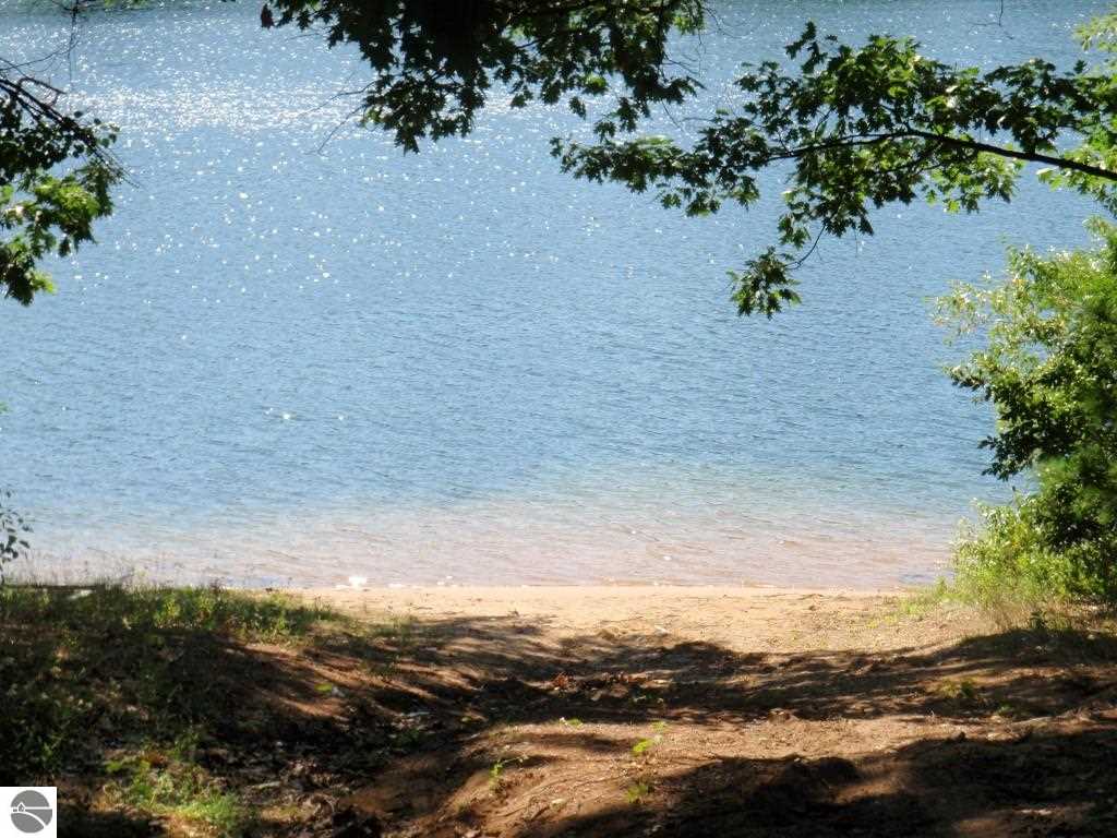 237-239 High Lake Road Traverse City, MI 49696 - Photo 28 of 29 1789186-27.JPG
