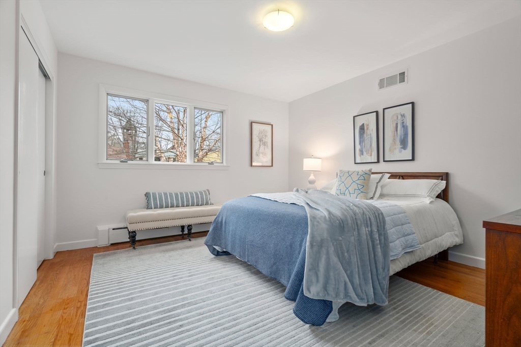 520 Clinton Road Brookline, MA 02467 - Photo 13 of 23