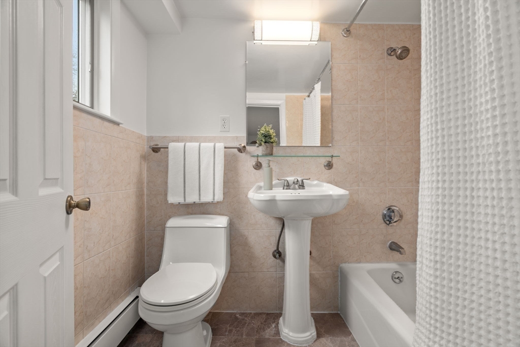 520 Clinton Road Brookline, MA 02467 - Photo 15 of 23