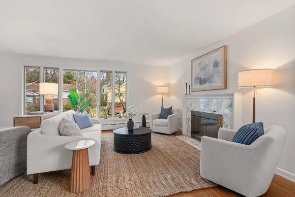 $2,550,000 | 520 Clinton Road, Brookline, MA 02467