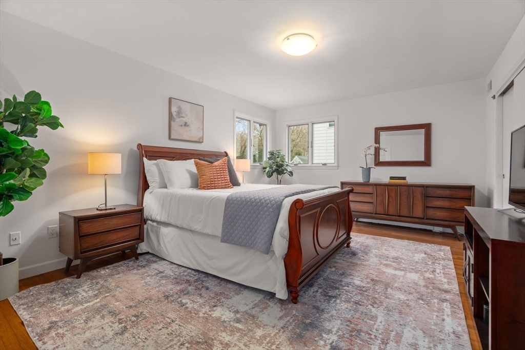 520 Clinton Road Brookline, MA 02467 - Photo 10 of 23