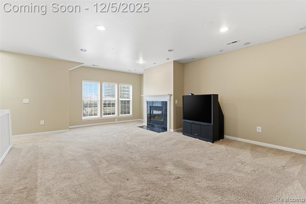 20336 Rodeo Court Southfield, MI 48075 - Photo 5 of 20 Gallery Image 5