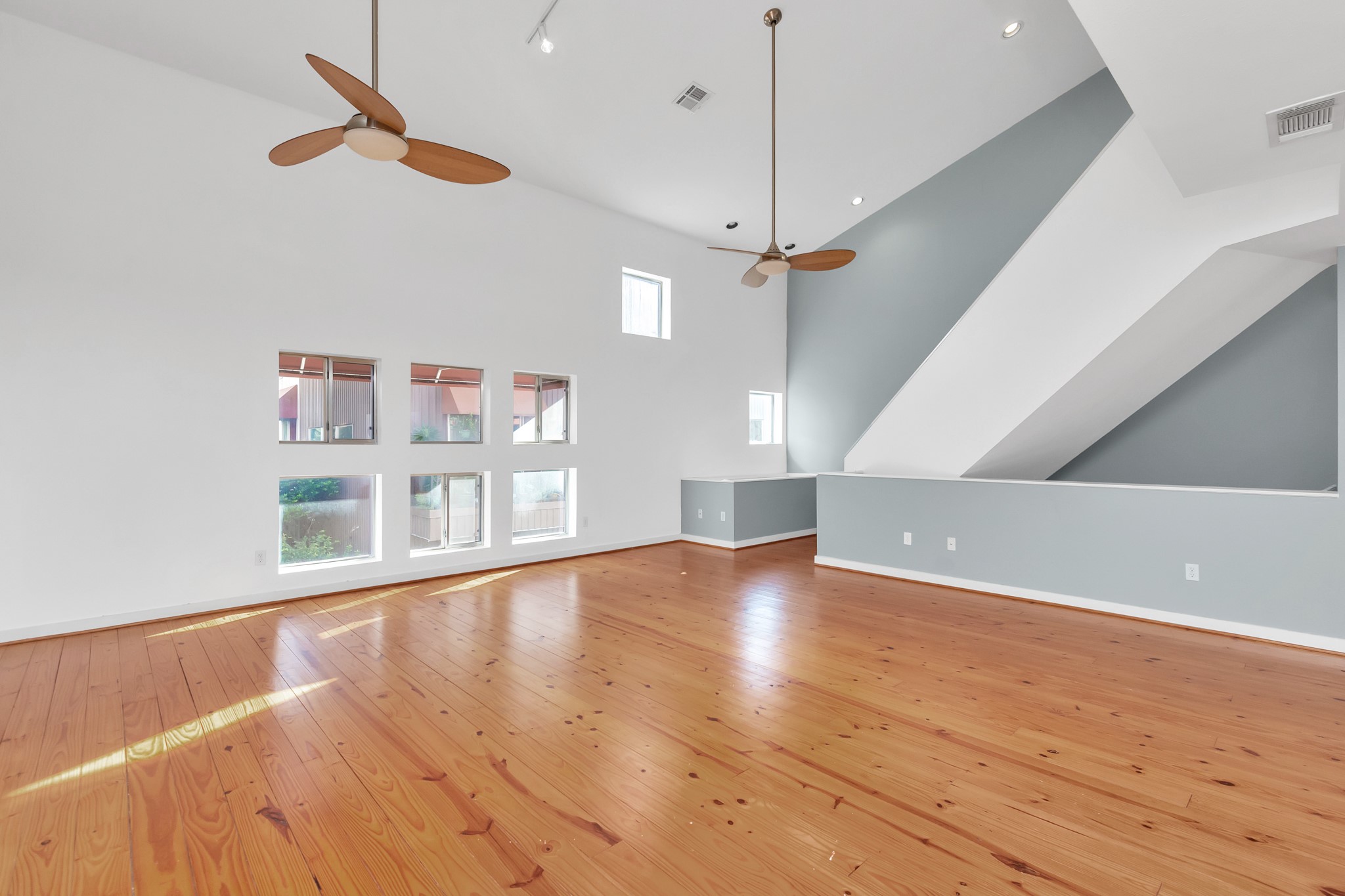 2605 Calumet Street, Unit 38 Houston, TX 77004 - Photo 11 of 32