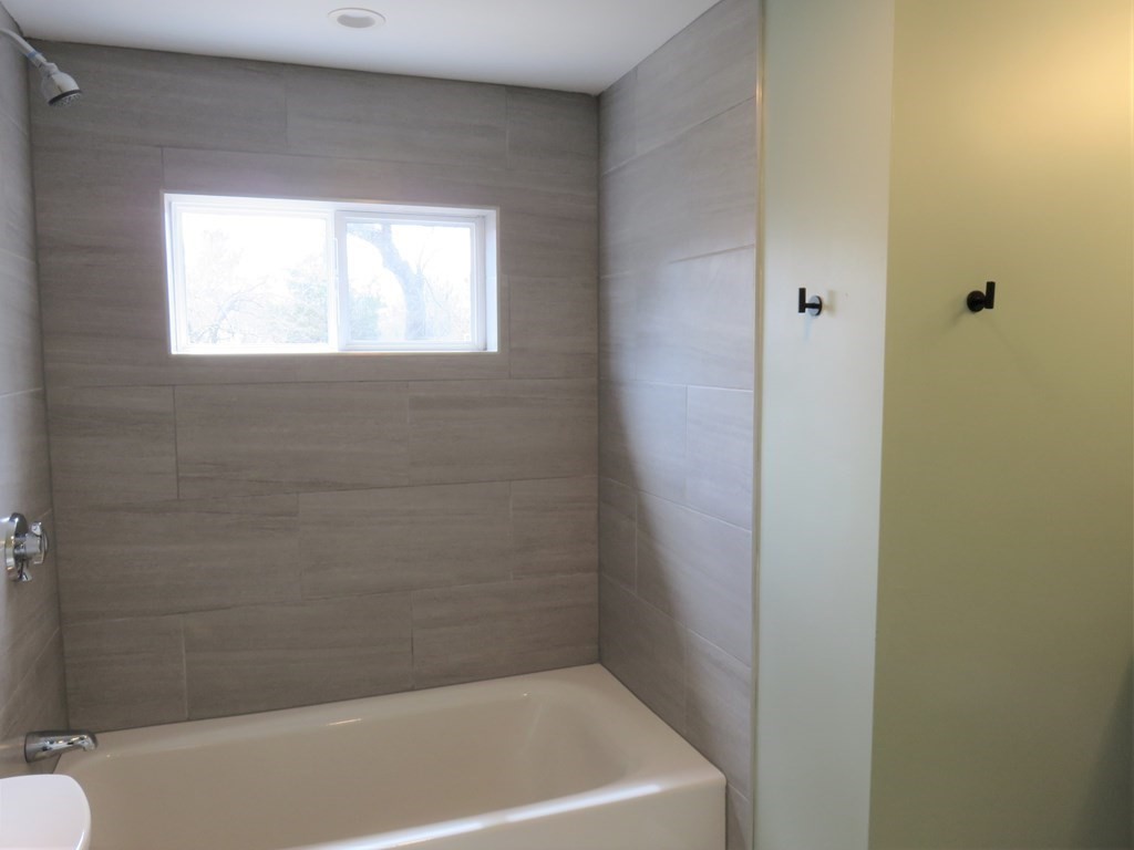 21 Harding Terrace Dedham, MA 02026 - Photo 16 of 30