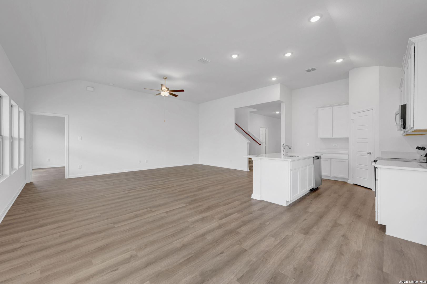 1164 Limestone Ridge Seguin, TX 78155 - Photo 11 of 48