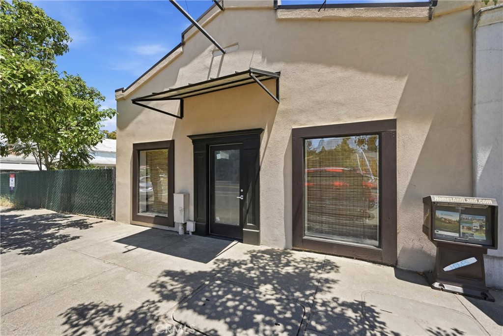 21136 Calistoga Road Middletown, CA 95461 - Photo 2 of 23 Gallery Image 2